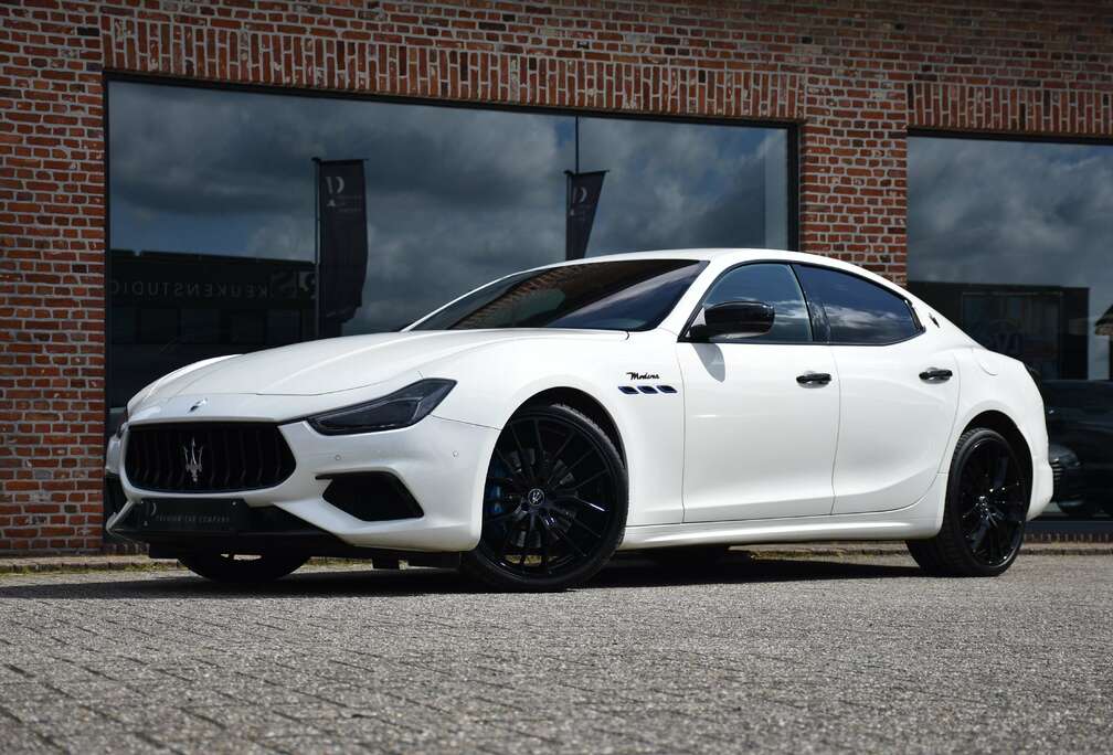 Maserati 2.0 L4 mHEV GranSportWhite/BlackCameraTopstaat