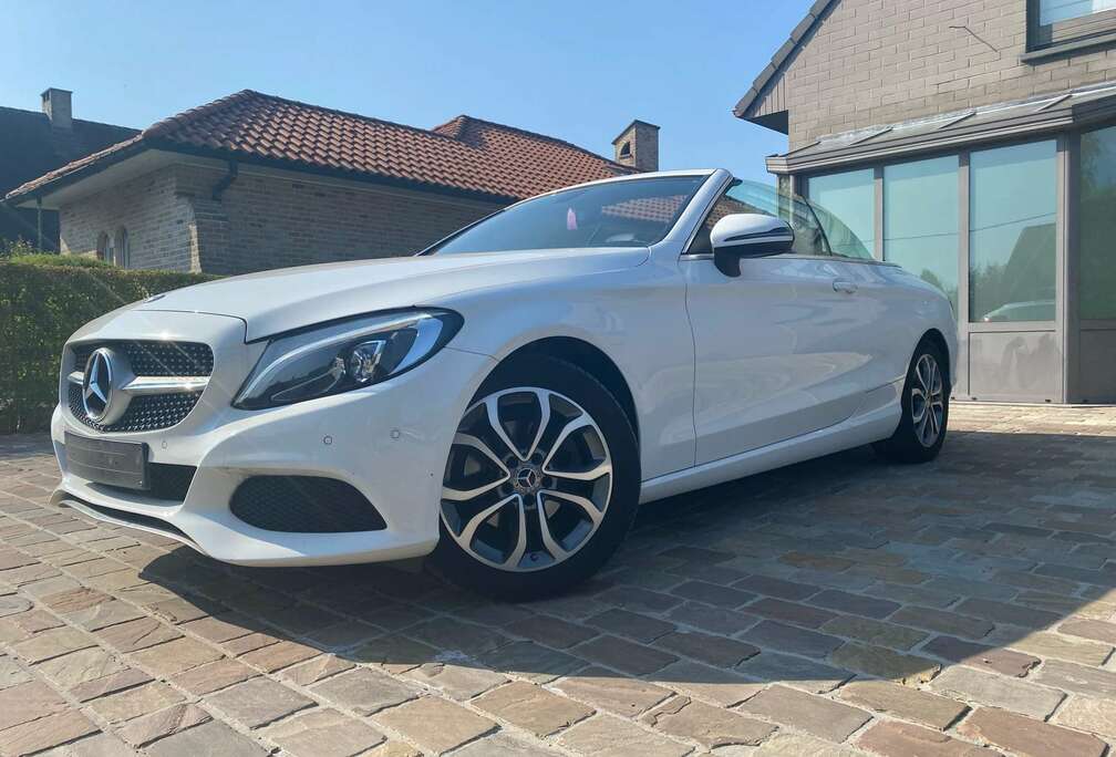 Mercedes-Benz Cabrio 9G-TRONIC