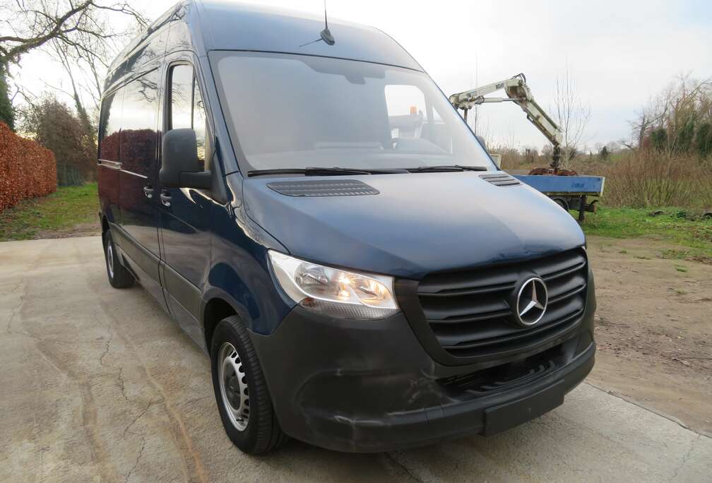 Mercedes-Benz 311CDi - FWD - A2H2