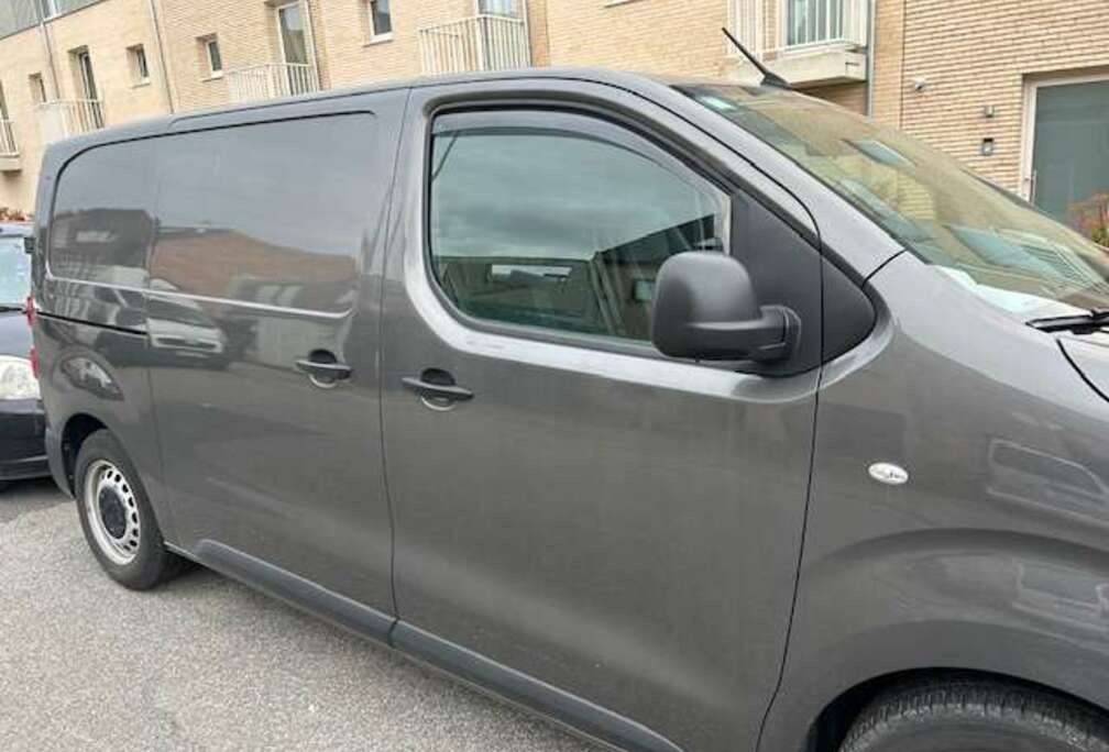 Citroen 1500HDI-75kw (Euro 6d)-Taille M