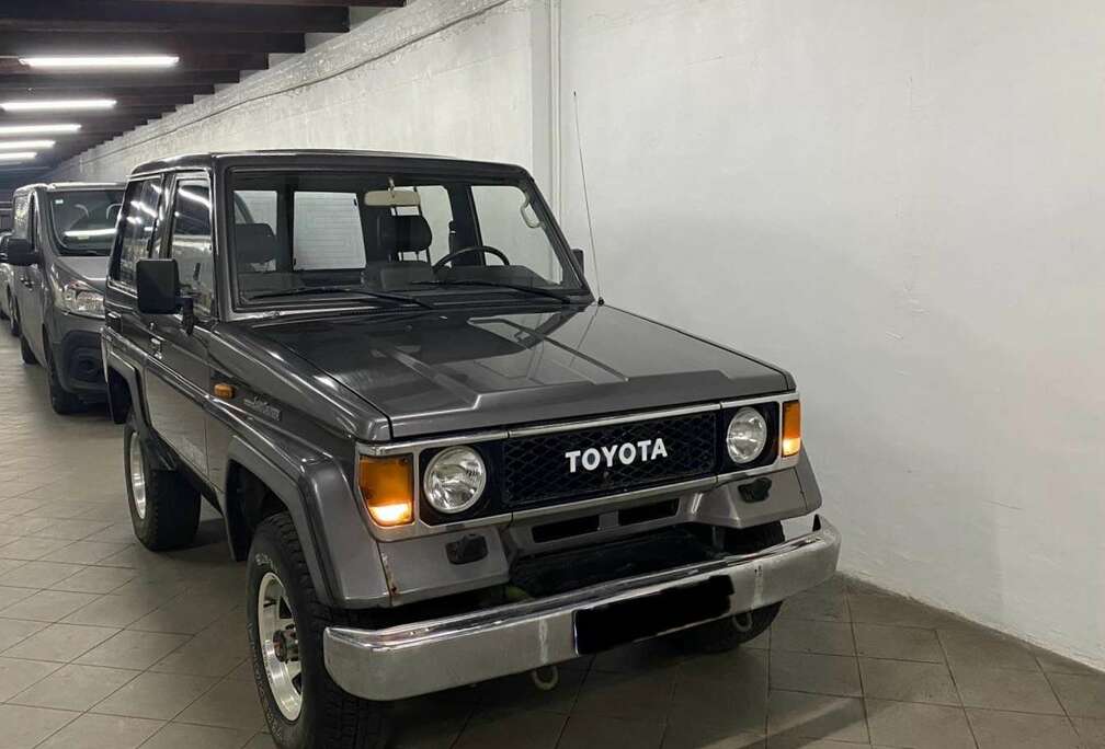 Toyota Toyota Land Cruiser Lj 70 Lx-Turbo