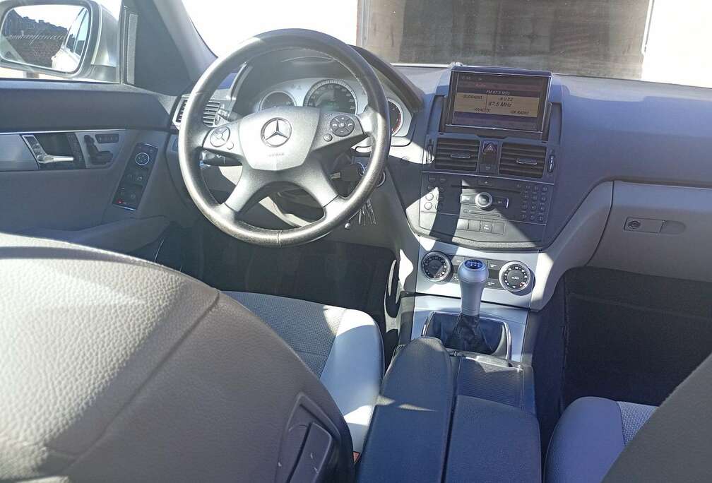 Mercedes-Benz élégance