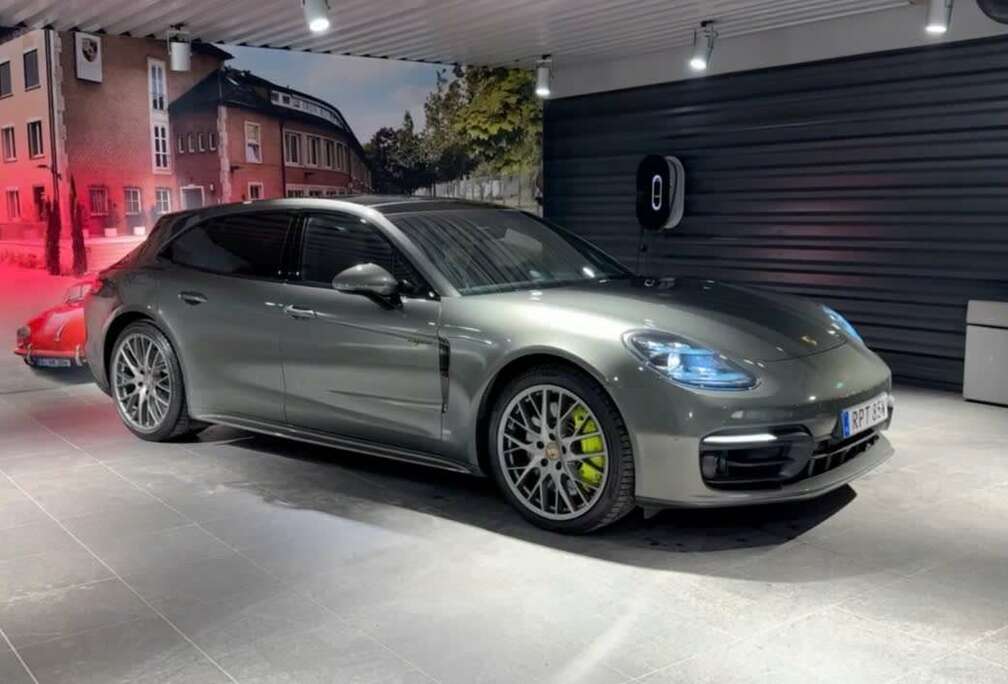 Porsche 4S E-Hybrid Sport Turismo