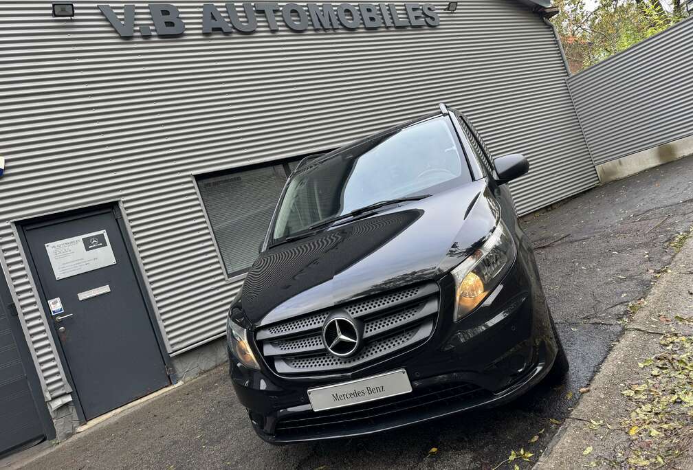 Mercedes-Benz Tourer 8 places chassis court Année 04/12/2018