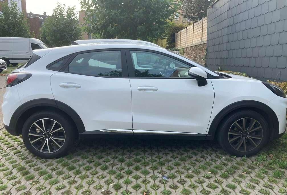 Ford Puma 1.0 EcoBoost TITANIUM