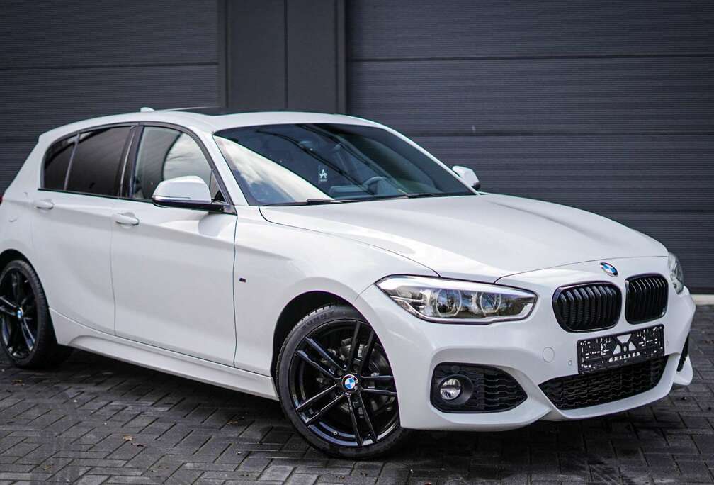 BMW BMW 118i/ automaat/ benzine / Schuifdak/TOPSTAAT