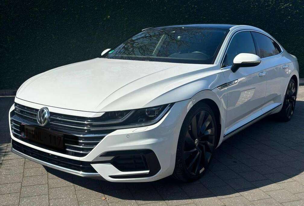 Volkswagen Arteon 2.0 TSI R-Line DSG