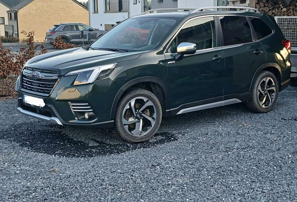 Subaru Forester 2.0i-S e-Boxer Luxury