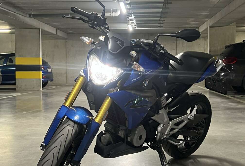 BMW