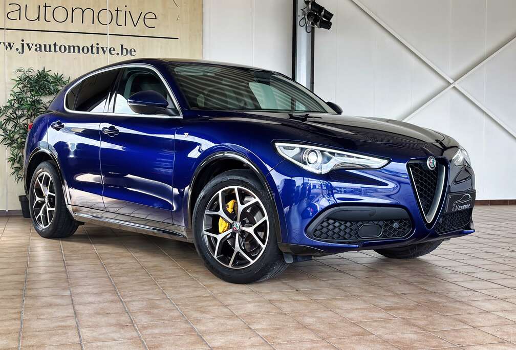 Alfa Romeo Stelvio 2.0 Turbo 16V AT8-Q4 Lusso Ti
