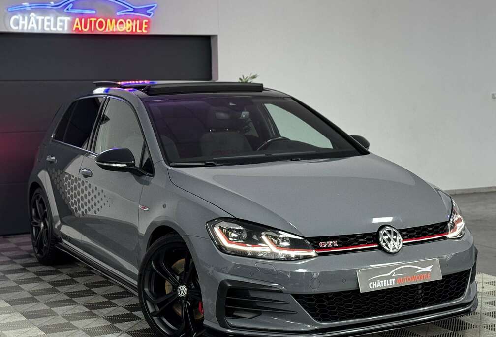 Volkswagen TCR Toit Pano Caméra Led 12 mois garantie