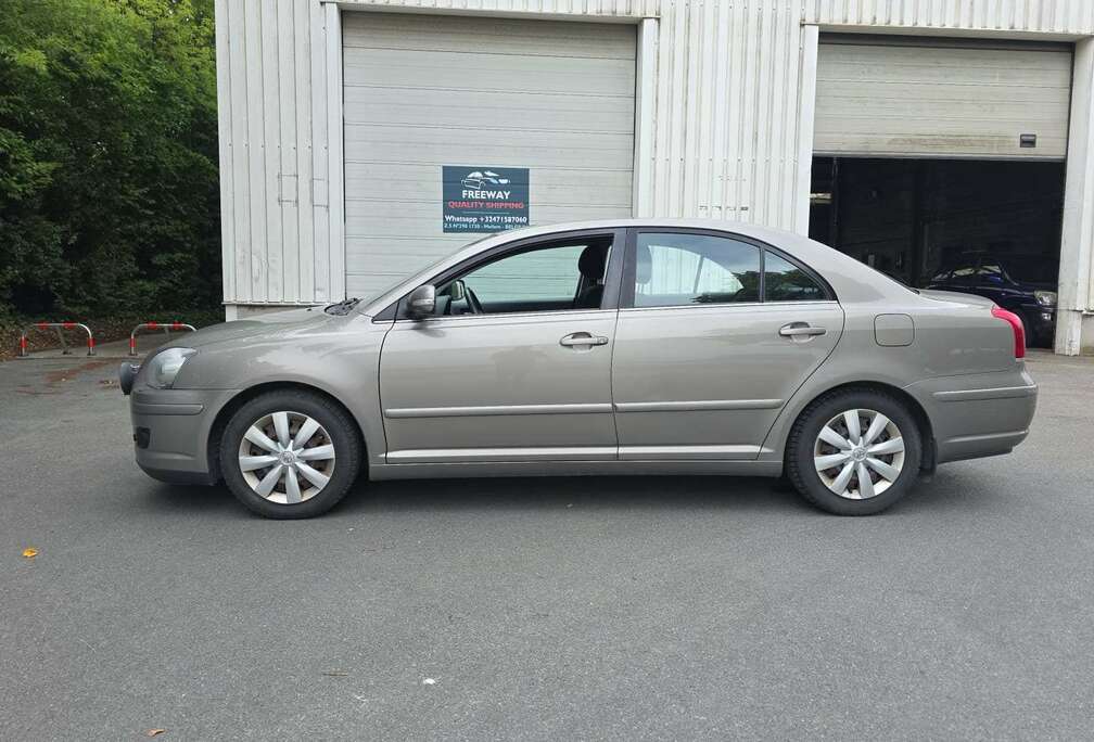 Toyota Avensis 1.6i VVT-i 16v