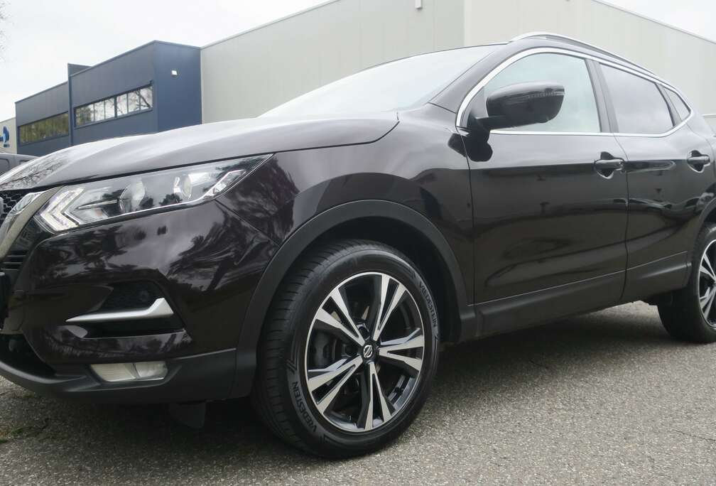 Nissan Qashqai 1.3 DIG-T N-Connecta DCT \