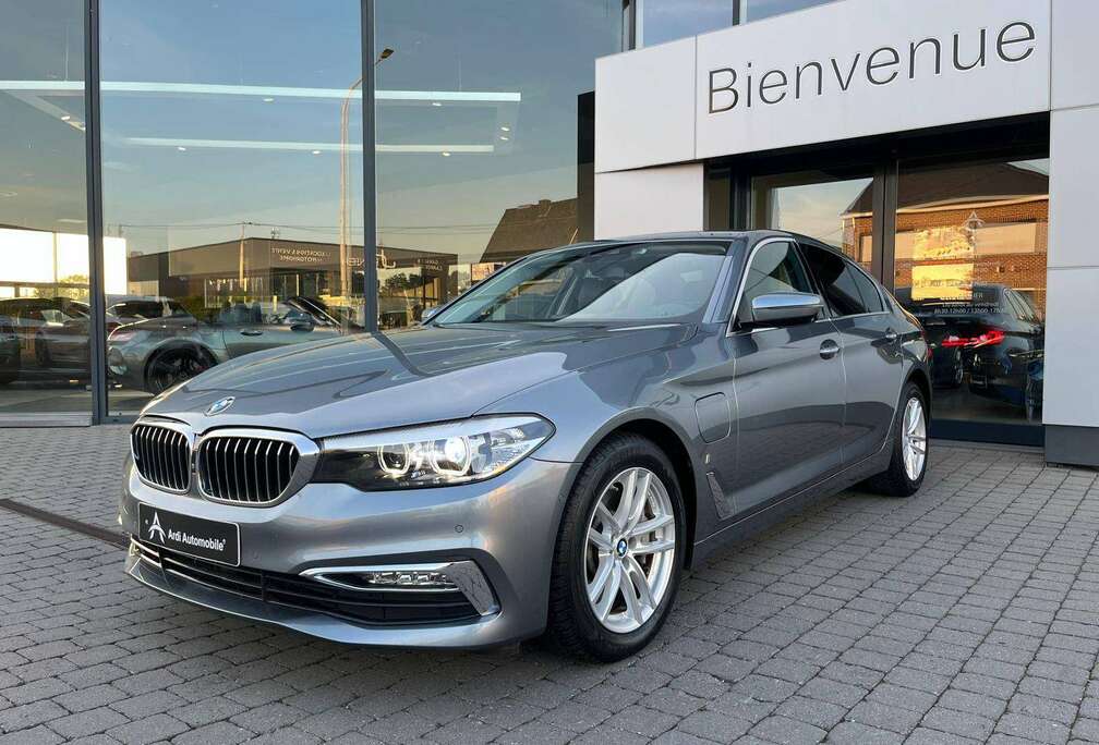 BMW eA iPerformance *GARANTIE*1ER PROP*CAMERA 360*LED AMB*
