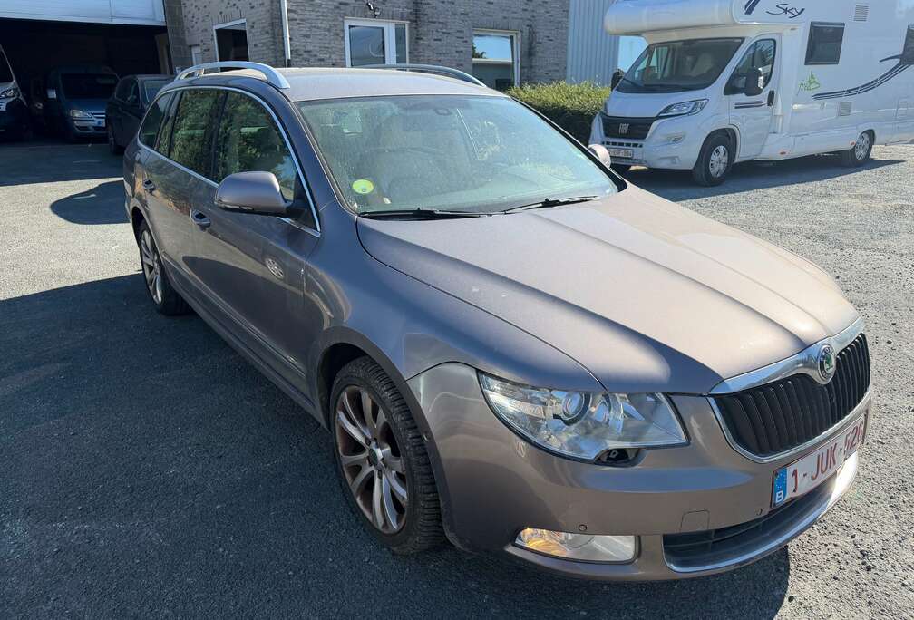 Skoda Superb SW 2.0 CR TDi Elegance DPF