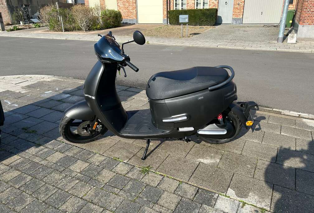 Horwin EK1