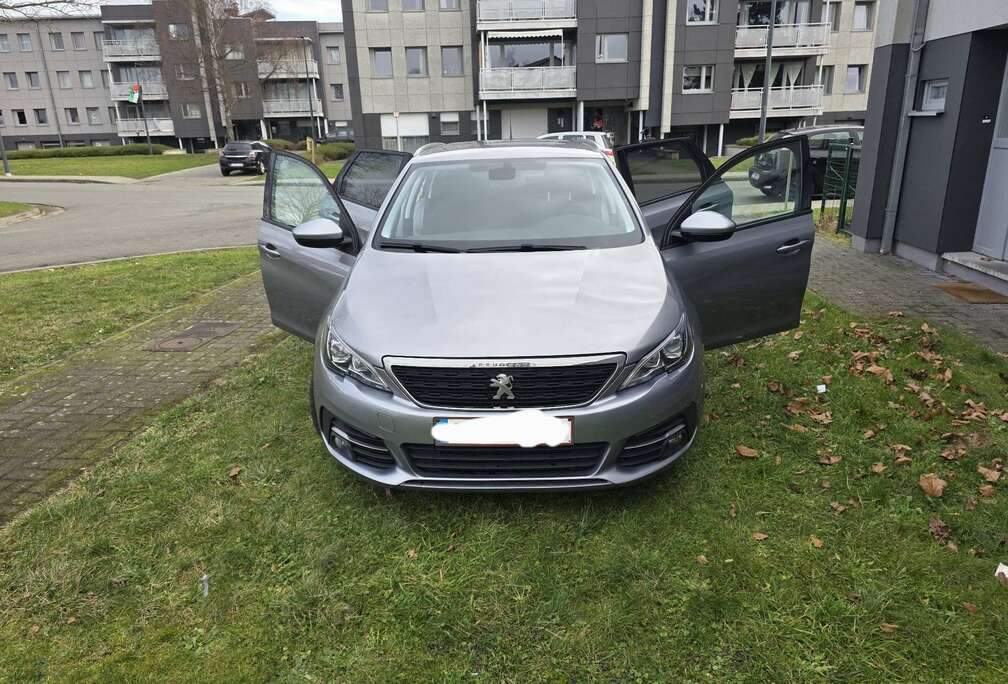 Peugeot SW PureTech 130 GPF Stop & Start Style