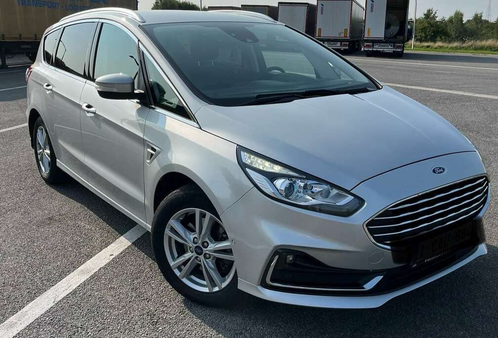 Ford 2.5 EcoBoost FWD FHEV Titanium (7pl.)