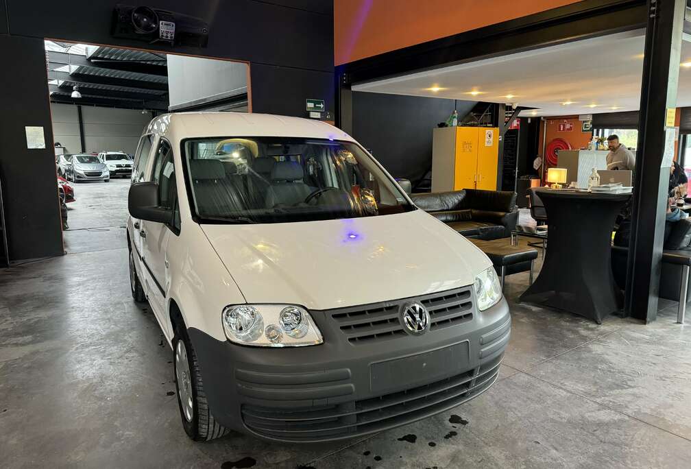 Volkswagen 1.4i Life - 6 PORTES - 137.495 KM - MANUEL-ESSENCE