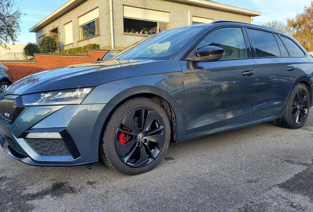 Skoda Octavia Combi 2.0 TDI DSG 4x4 RS Plus