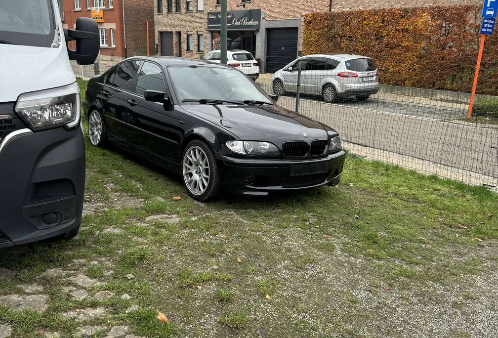 BMW 316i pack M