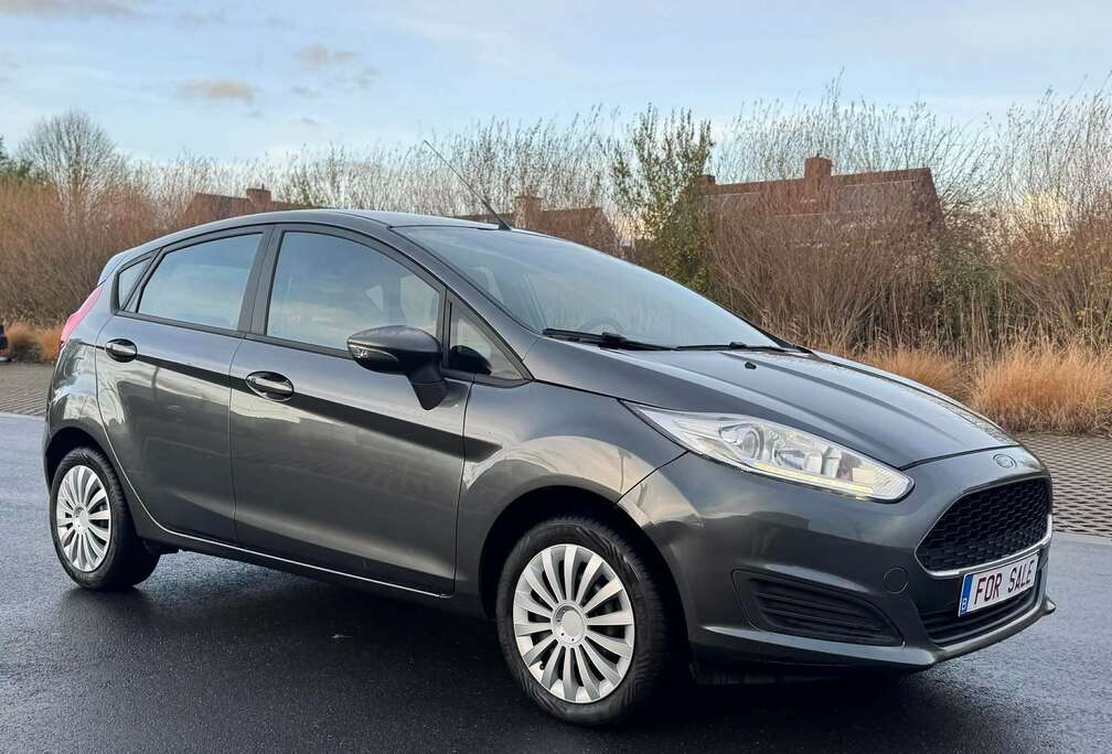 Ford Fiesta 1.0 Champions Edition