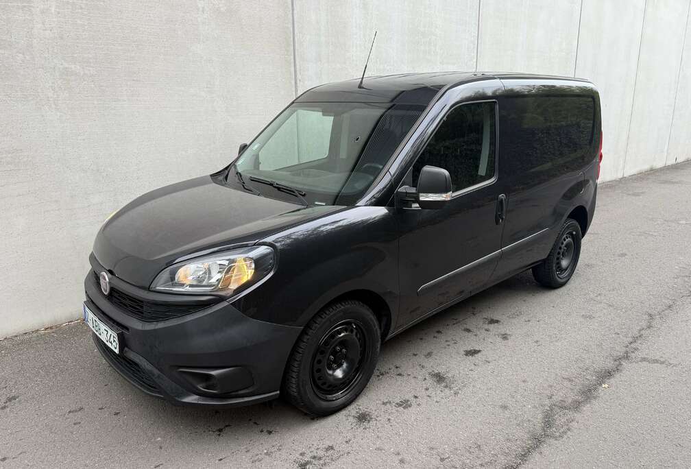 Fiat 1.3 / 1 propriétaire / Clim / Etat comme neuf