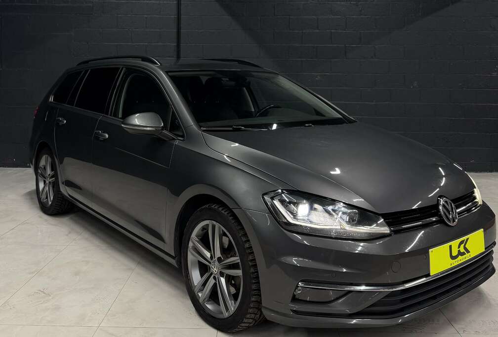 Volkswagen Golf 1.6 CR TDi Highline DSG