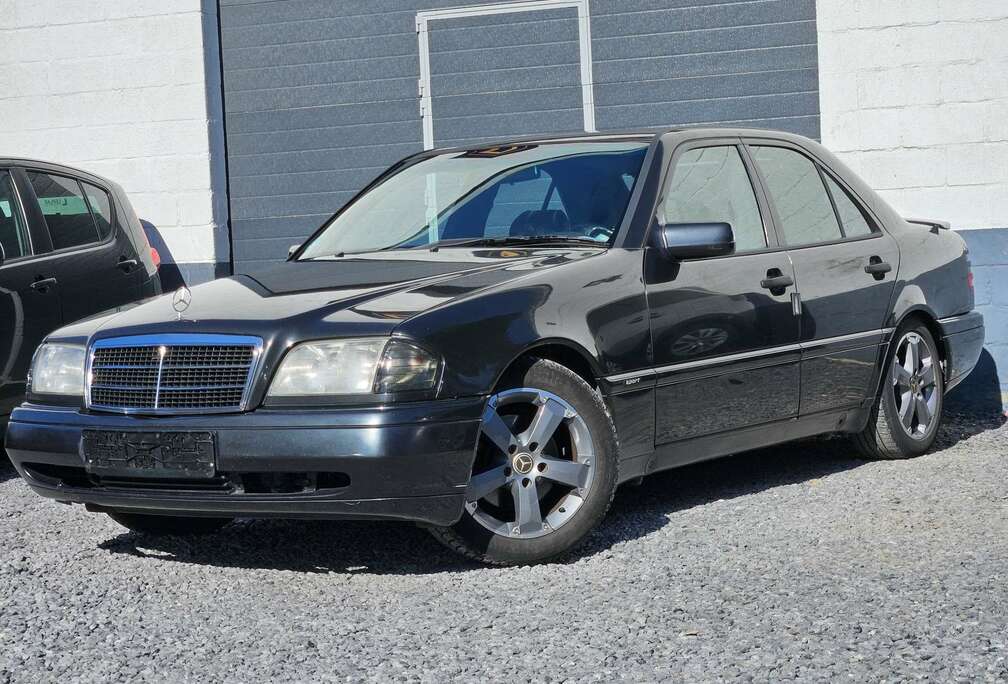 Mercedes-Benz C 200 Sport