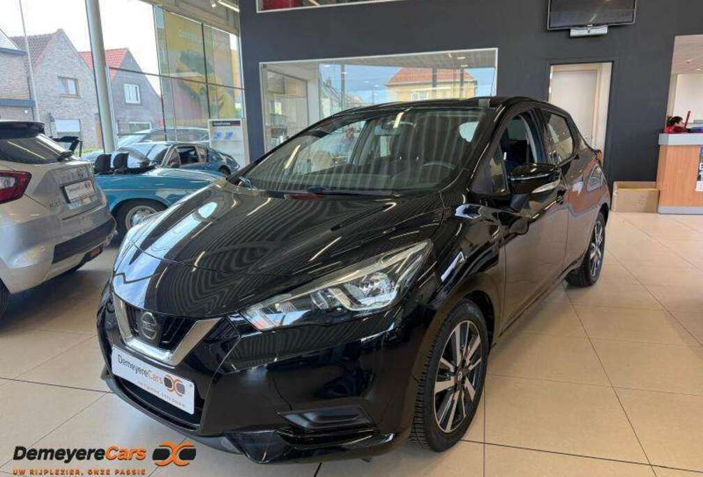 Nissan ACENTA