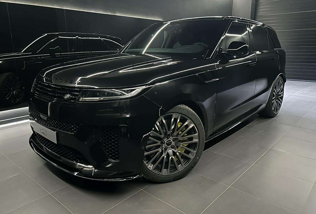 Land Rover P635 SV AWD Auto. 26MY