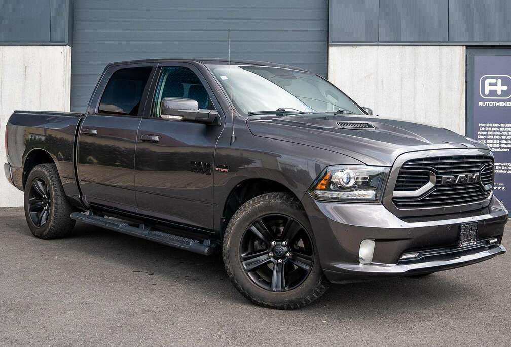 Dodge Sport 5.7 V8 HEMI / Camera / Ventilatie zetels / Trekhaak / 20\