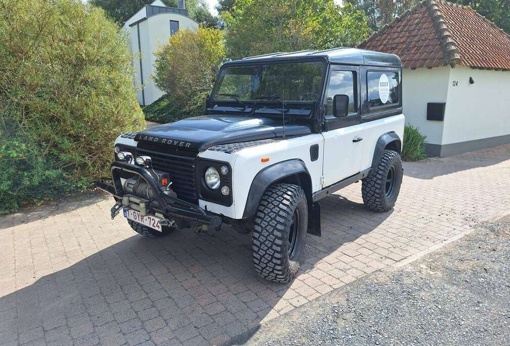 Land Rover 90 V8 Manuel gearbox / over 40.000 € invoices