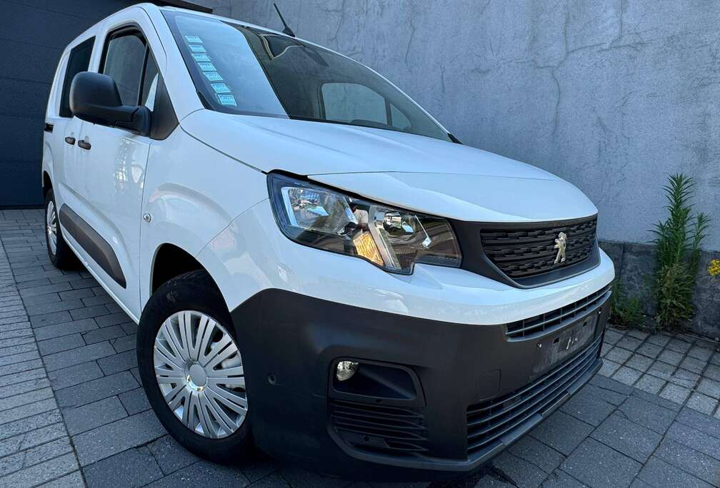 Peugeot 1.5 BlueHDi L1 STD Heavy Aspha. AUTOMAAT 3 PLAATSEN