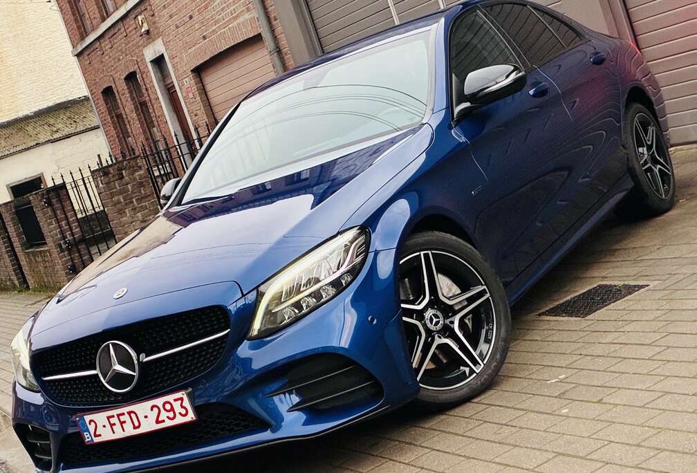 Mercedes-Benz Night Edtion Amg 300DE