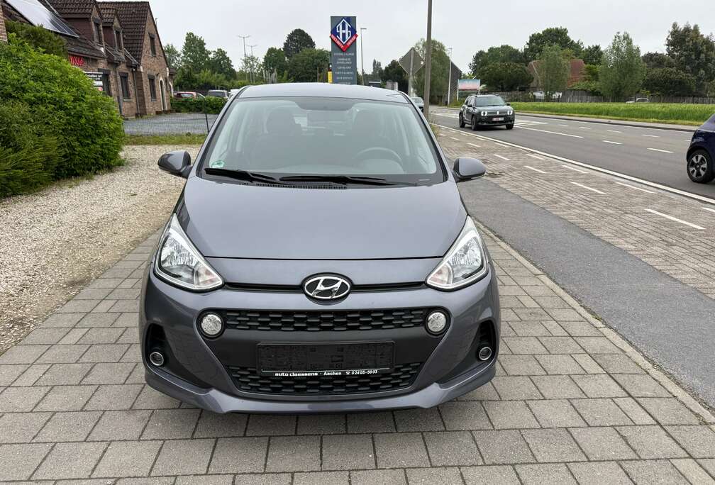 Hyundai i10 1.0i Launch Edition