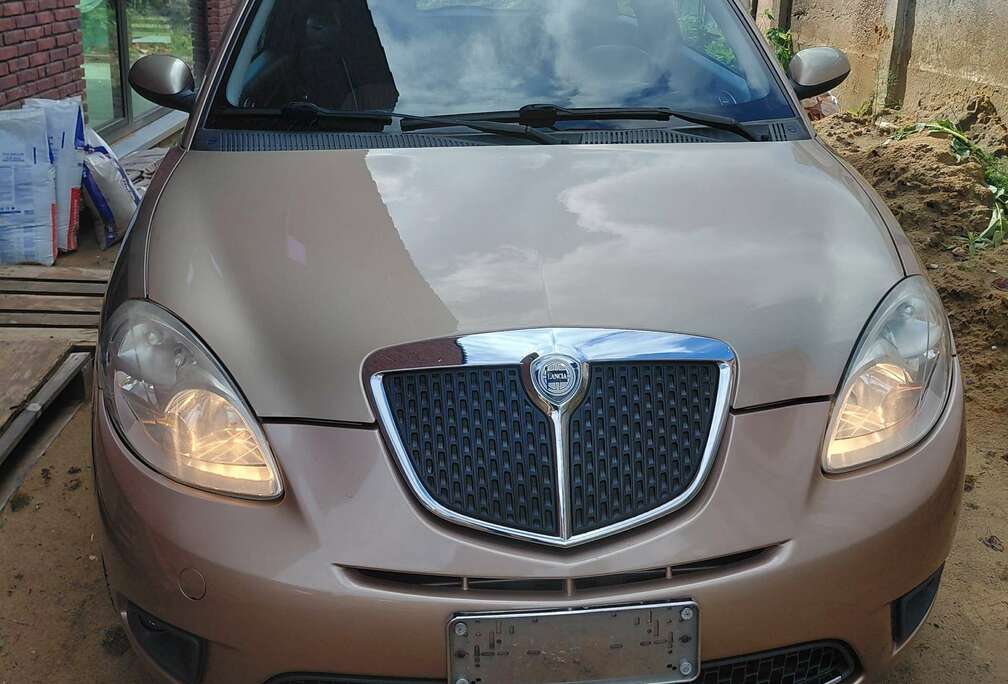 Lancia 1.4i Oro
