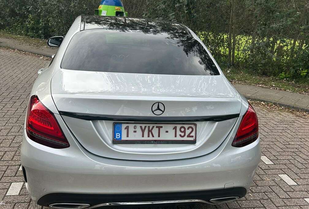 Mercedes-Benz 9G-TRONIC AMG Line