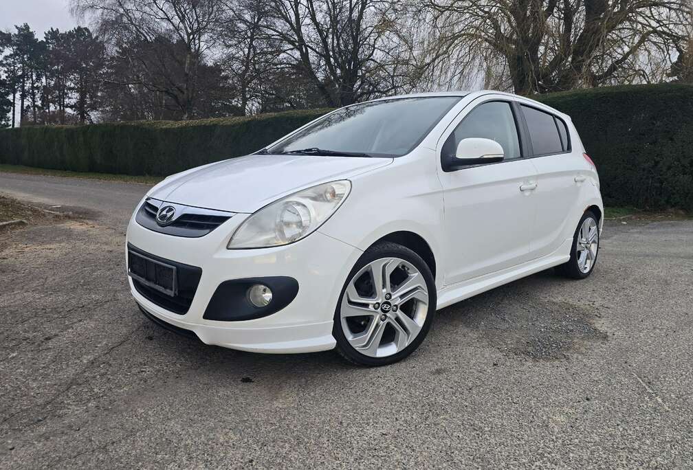 Hyundai i20 1.2i Comfort prêt à immatriculé