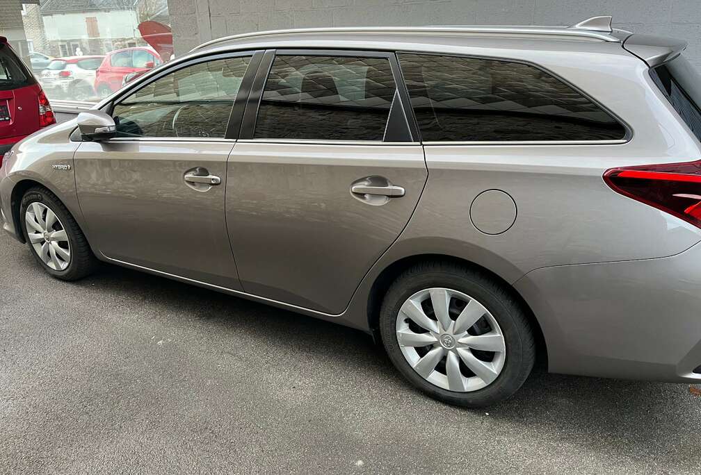 Toyota Auris SW HEV 1.8i HSD Comfort E-CVT