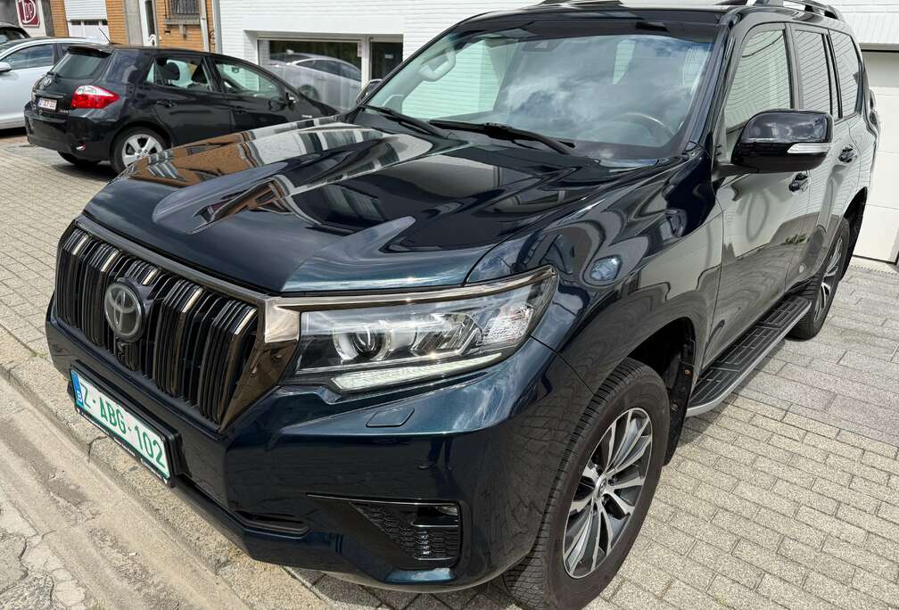 Toyota Land Cruiser 2.8 D-4D Black Premium 7PLACE FULL OPTION NEW NEUF✅✅✅