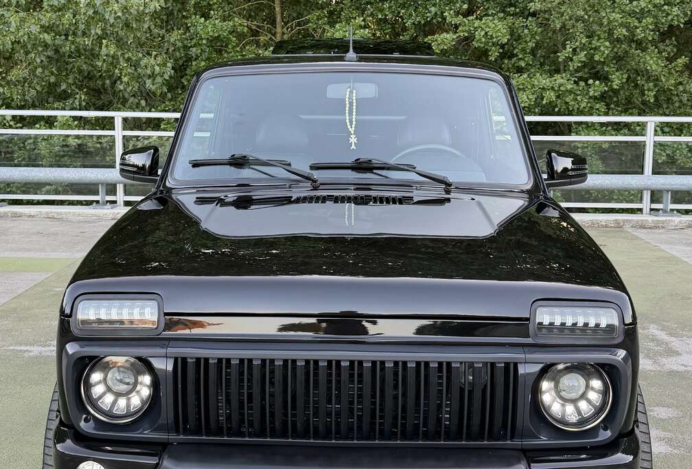 Lada 1.7i Norma