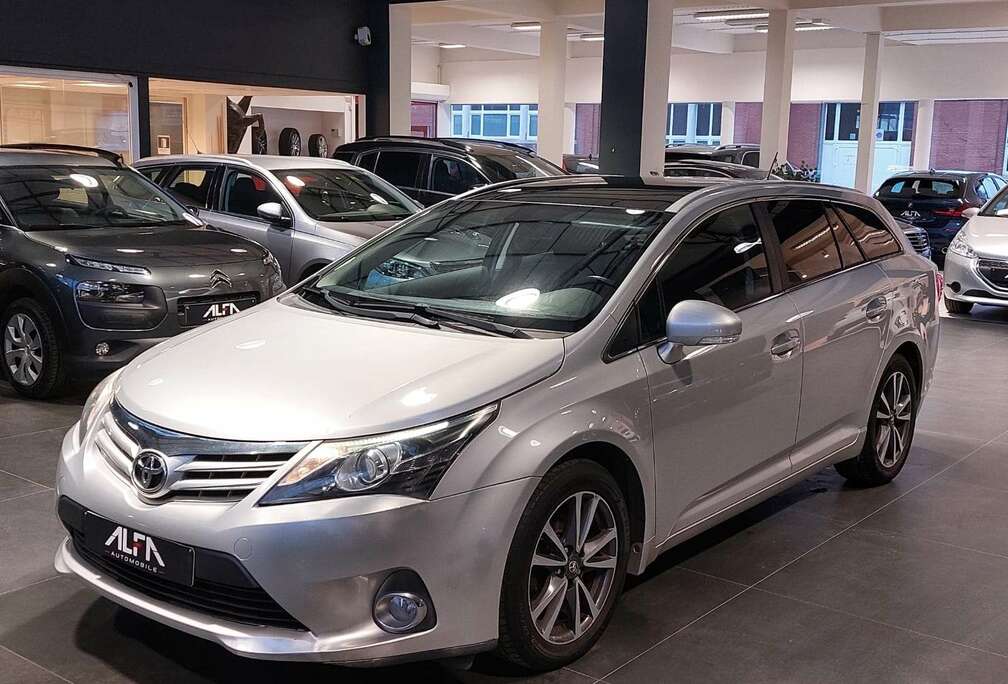Toyota SW 2.0 D-4D*TVA déductible* Garantie 12 Mois **