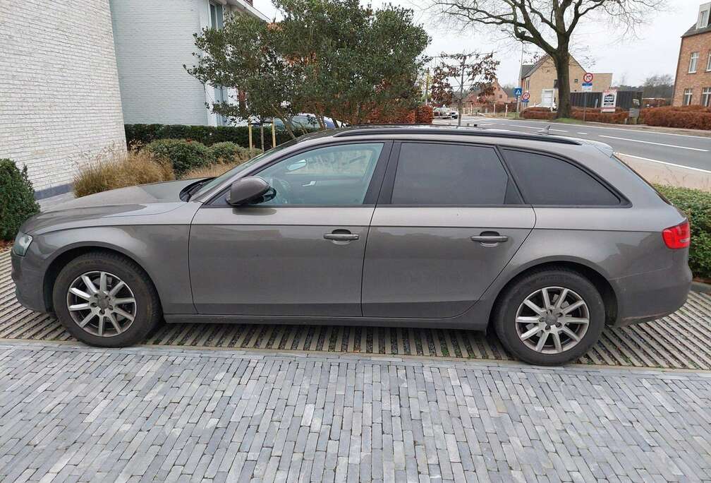 Audi A4 Avant 2.0 TDI DPF clean diesel Ambiente