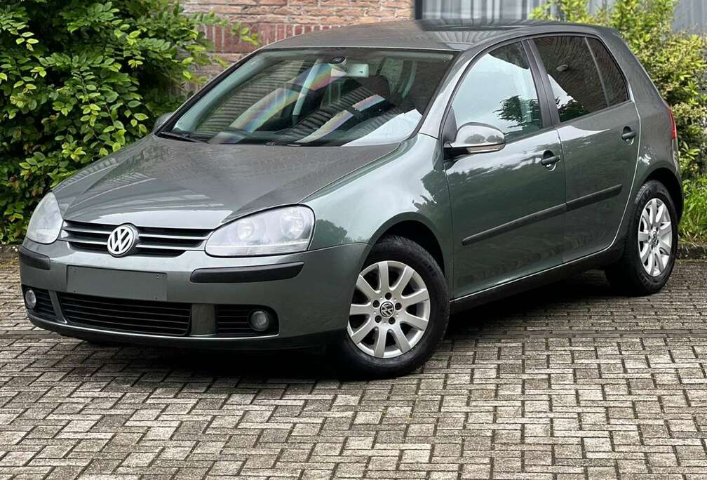 Volkswagen Volkswagen Golf 5 1.6 FSI Essence cruise control