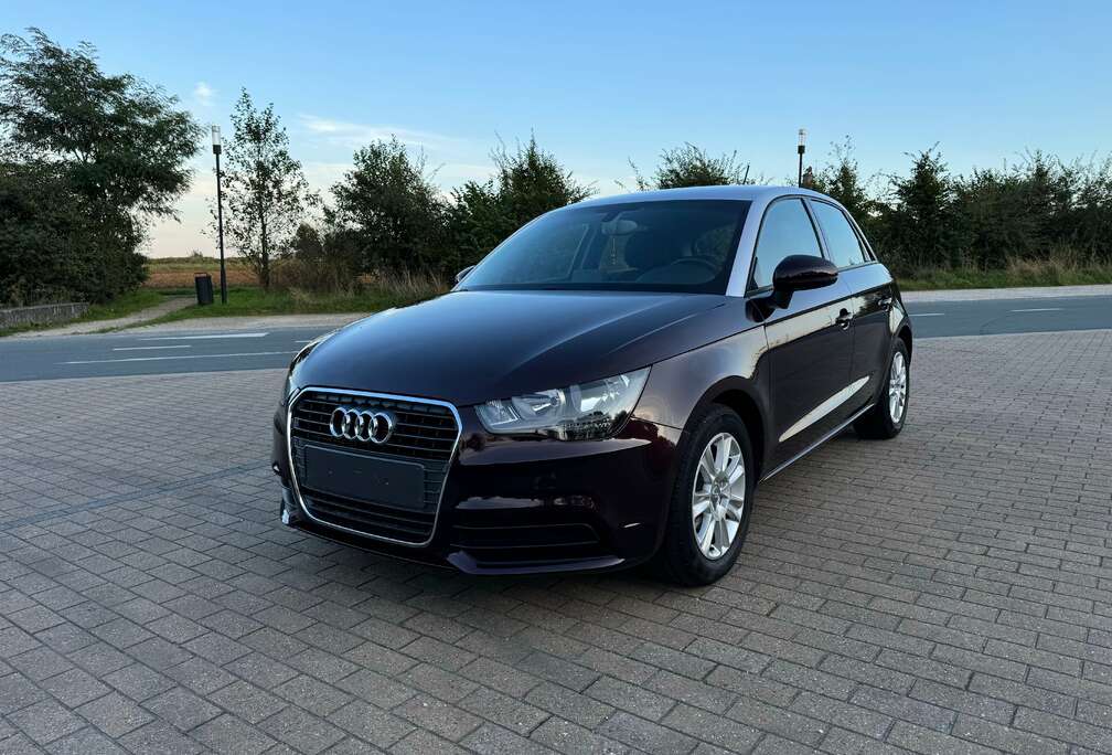 Audi 1.6 TDi S tronic / Prête à immatriculer