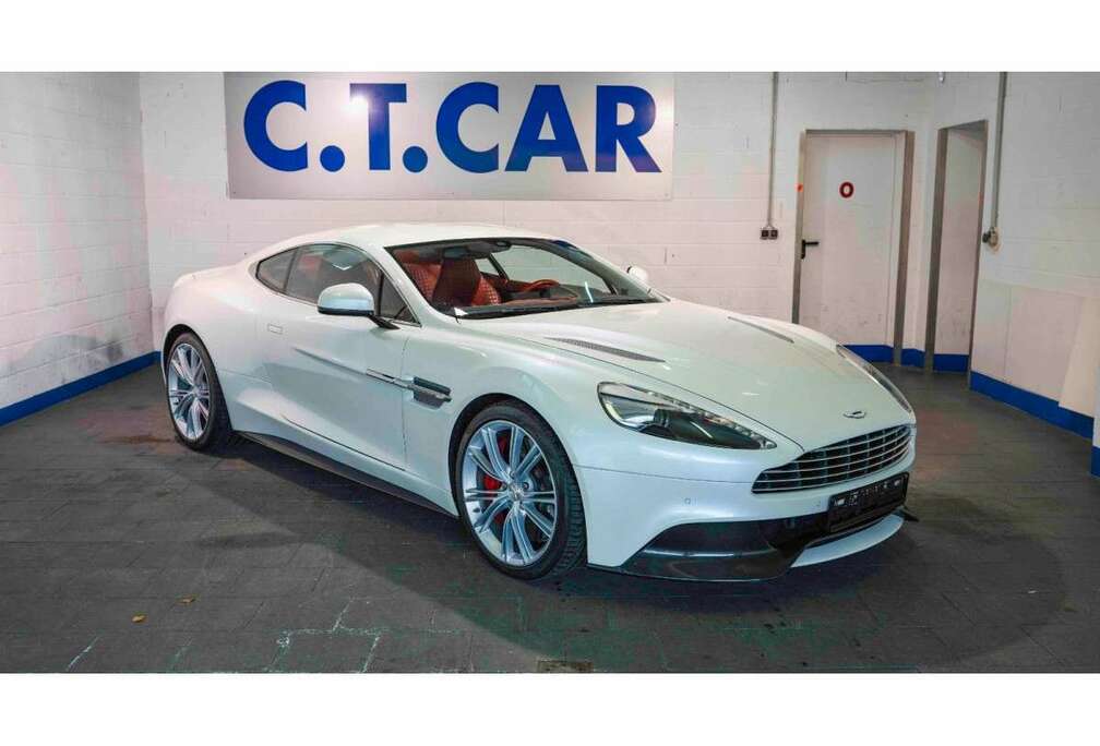 Aston Martin Coupe 6.0 V12 Automatik Carbon B&O