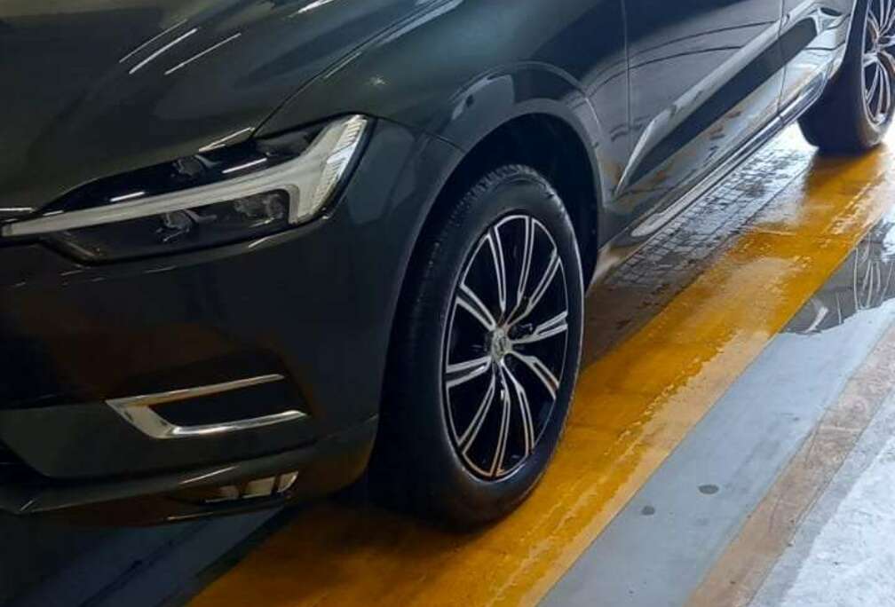 Volvo XC60 B4 D AWD Ultimate Dark