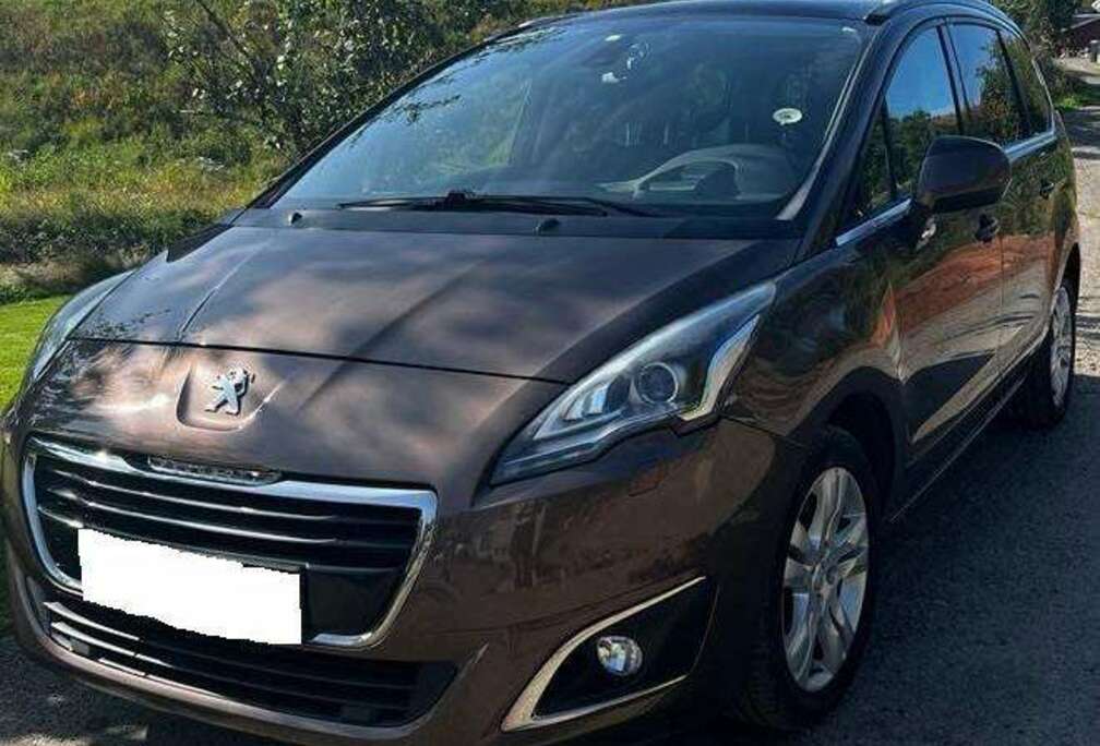 Peugeot 5008 1.6i Active
