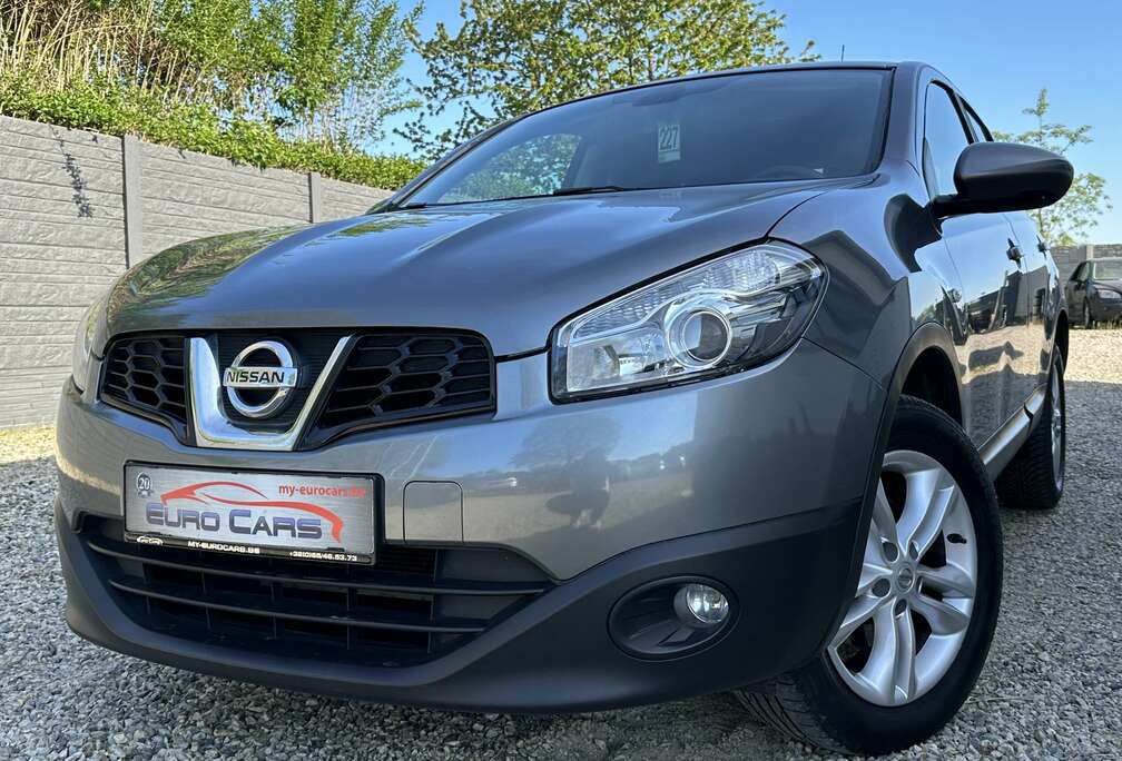Nissan 1.6i 2WD Visia ISS CRUISE/SENSOR/CLIM AUTO/RADIO
